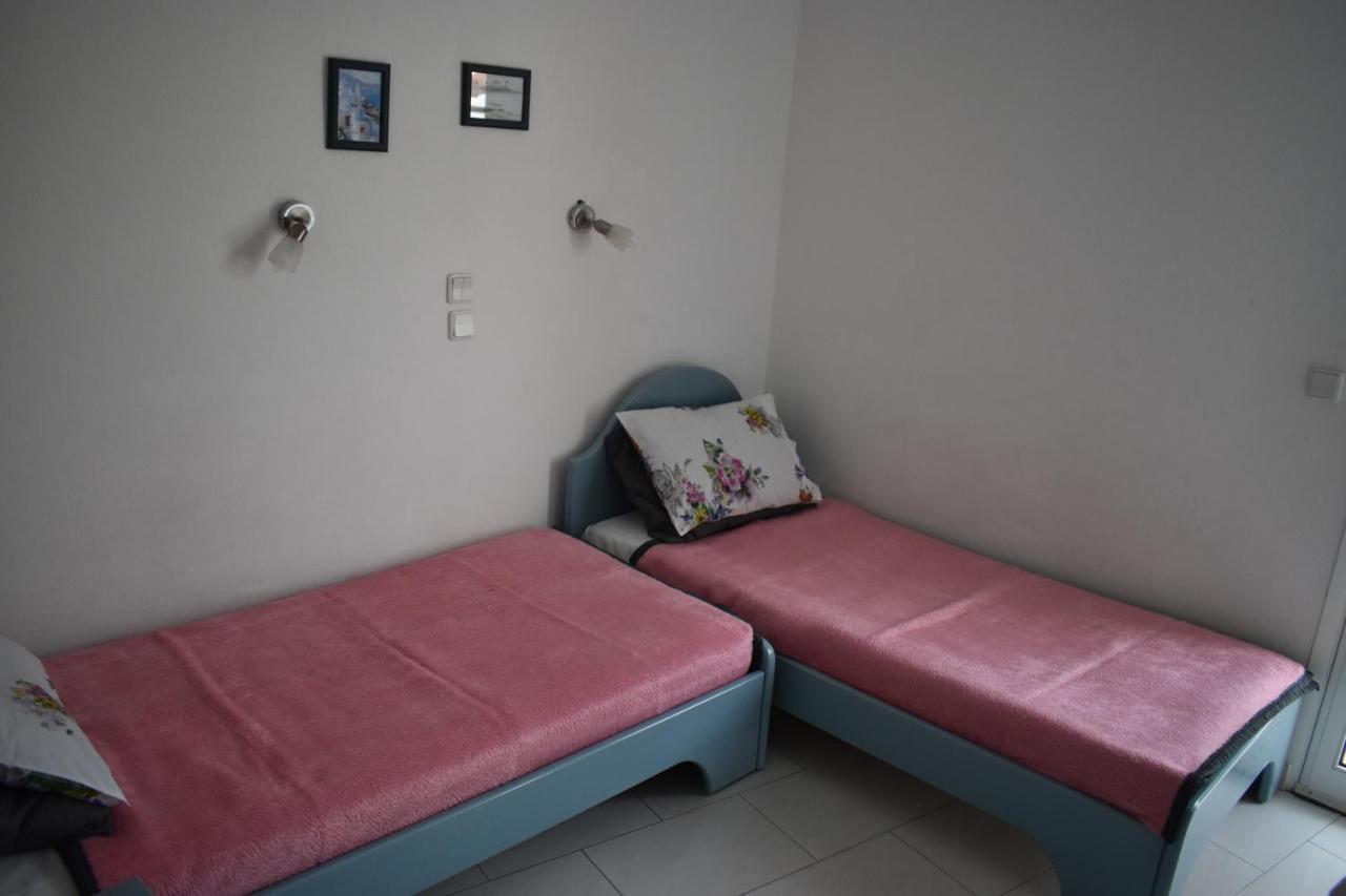 Niki Apartments Polychrono Bagian luar foto